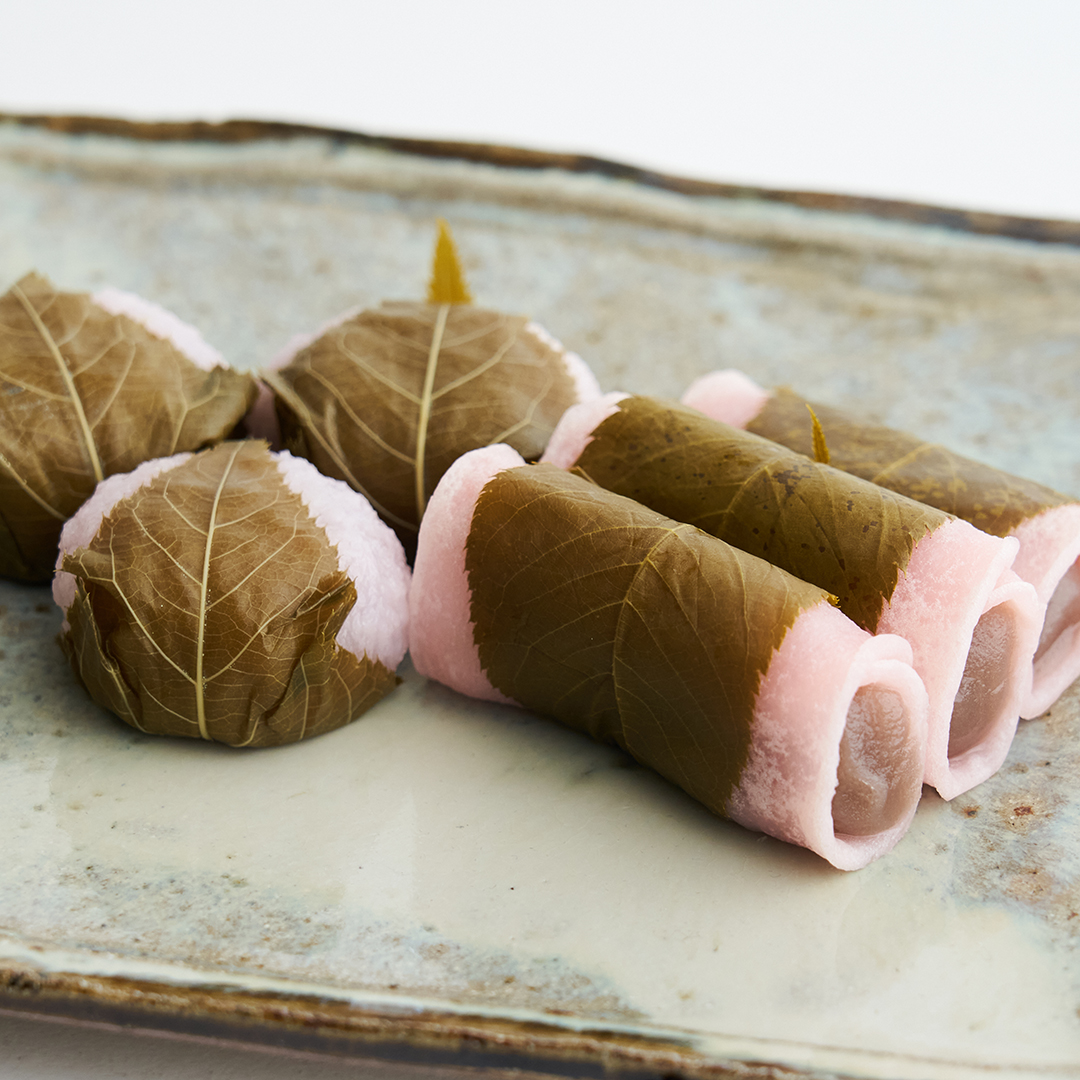 東西で味や形が異なる「桜餅」 | 長谷川栄雅 -日本酒-